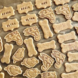 Biscuits des chiens perchés
