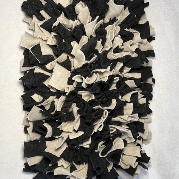 Tapis de fouille – Taille M – Couleur noir et beige